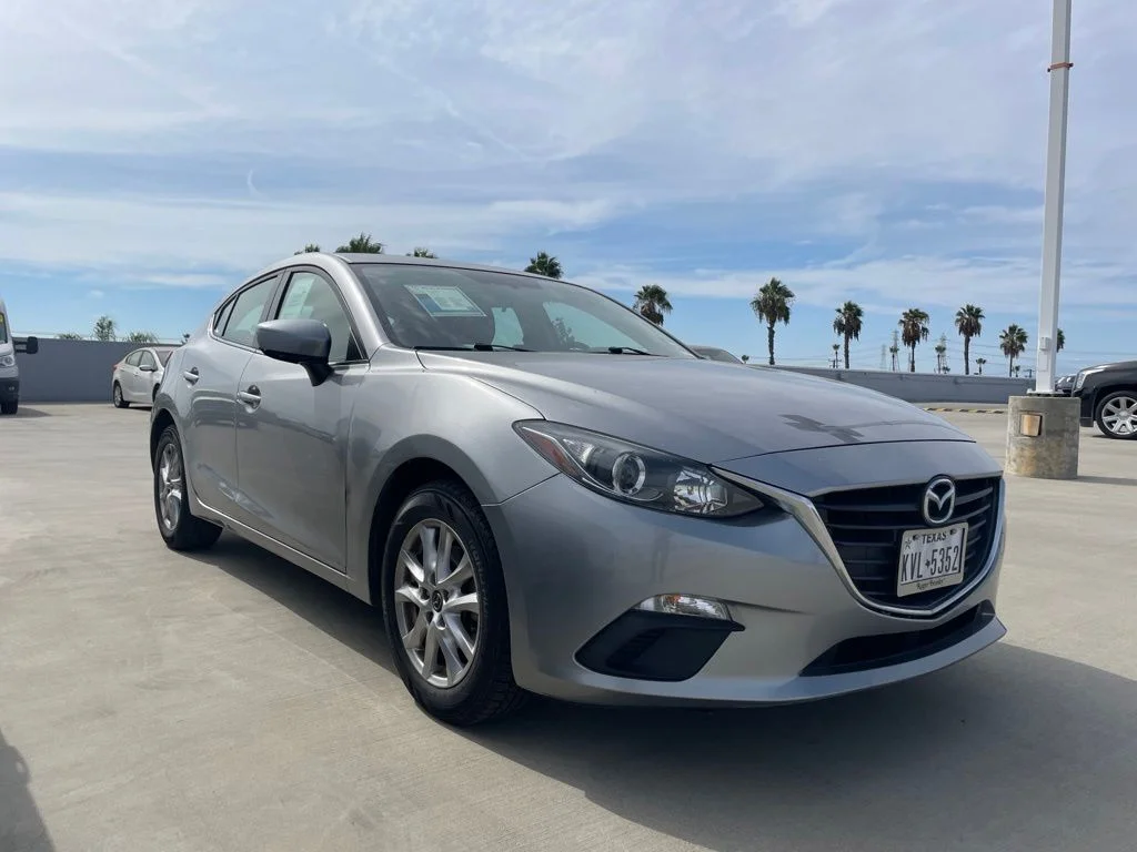 Used 2016 Liquid Silver Metallic Mazda i Sport image 1