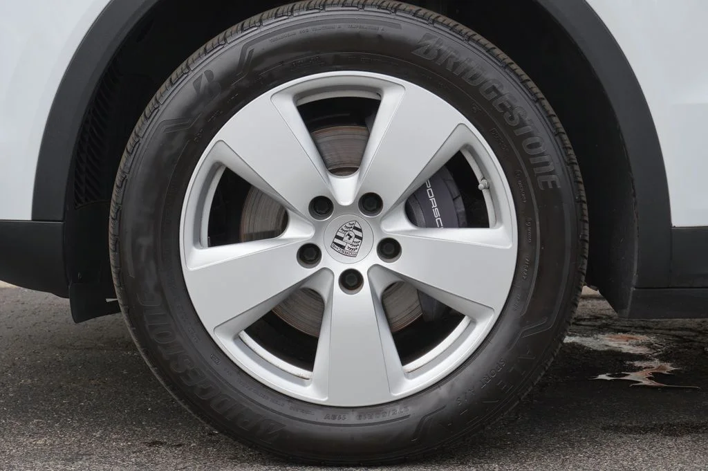 Used 2019 White Porsche Base image 7