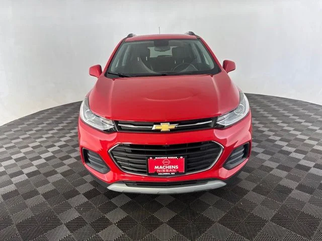 Used 2018 Red Chevrolet LT image 2