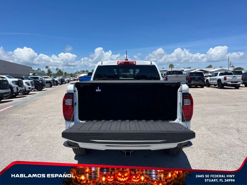 New 2026 Summit White GMC Elevation image 16