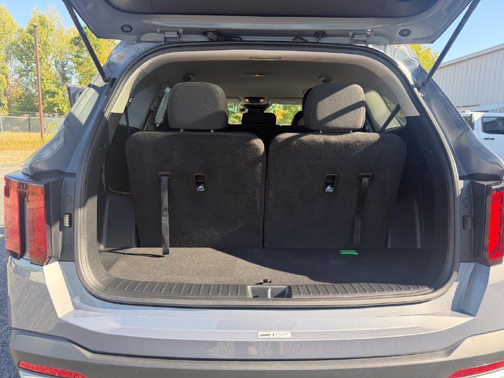 Used 2024 Silver Kia LX image 24