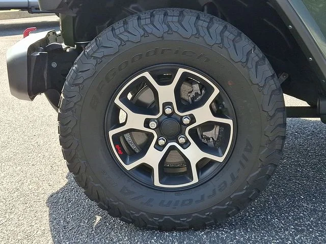 Used 2021 Green Jeep Unlimited Rubicon image 32