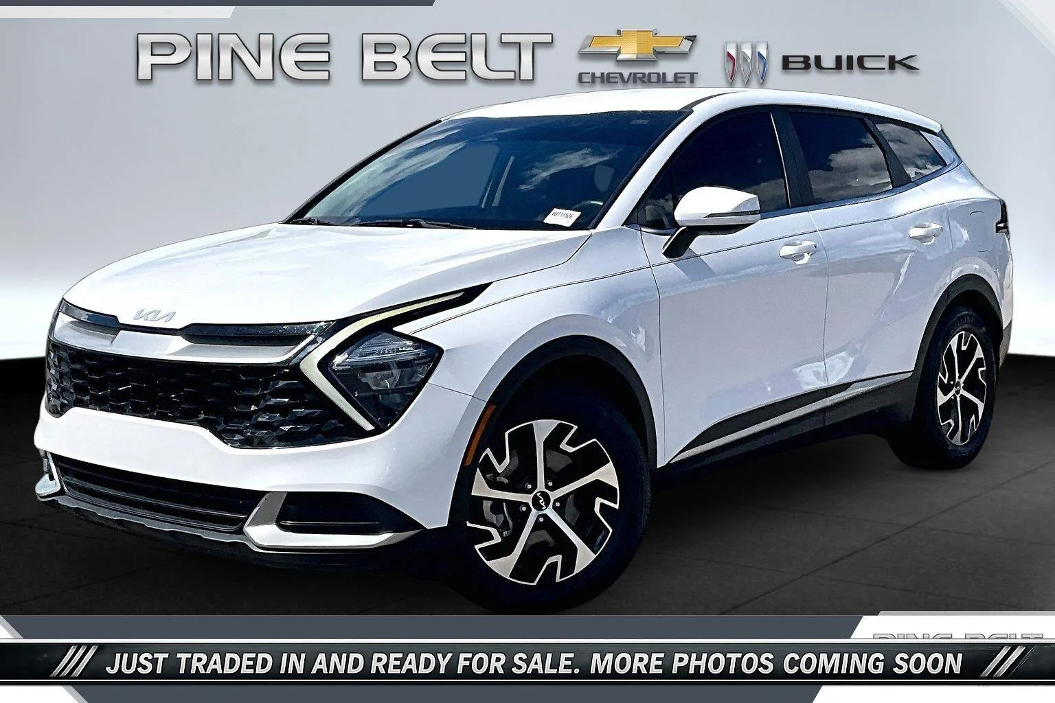 Used 2023 Glacial White Pearl Kia EX image 10