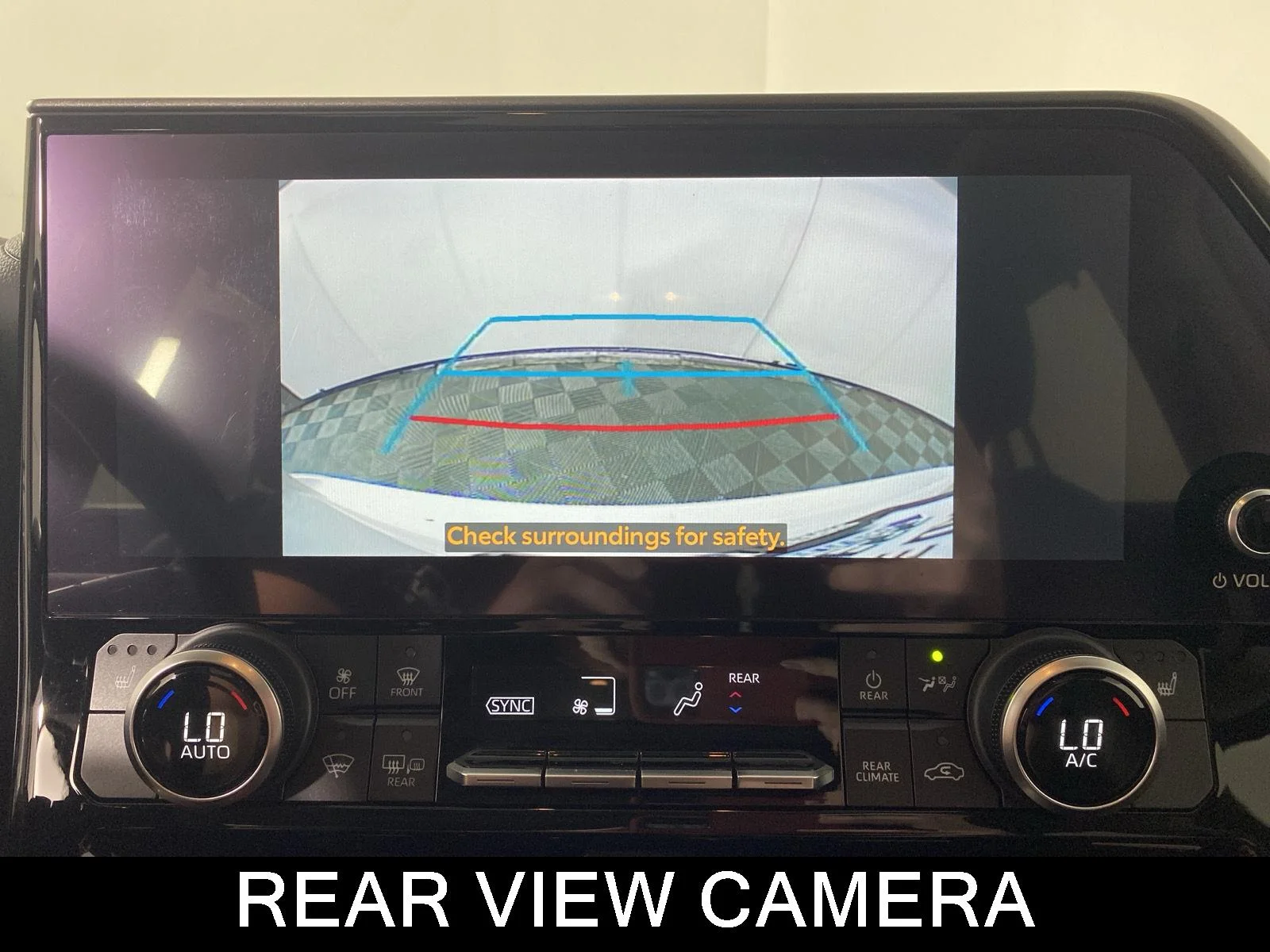 Used 2023 Wind Chill Pearl Toyota XLE image 18