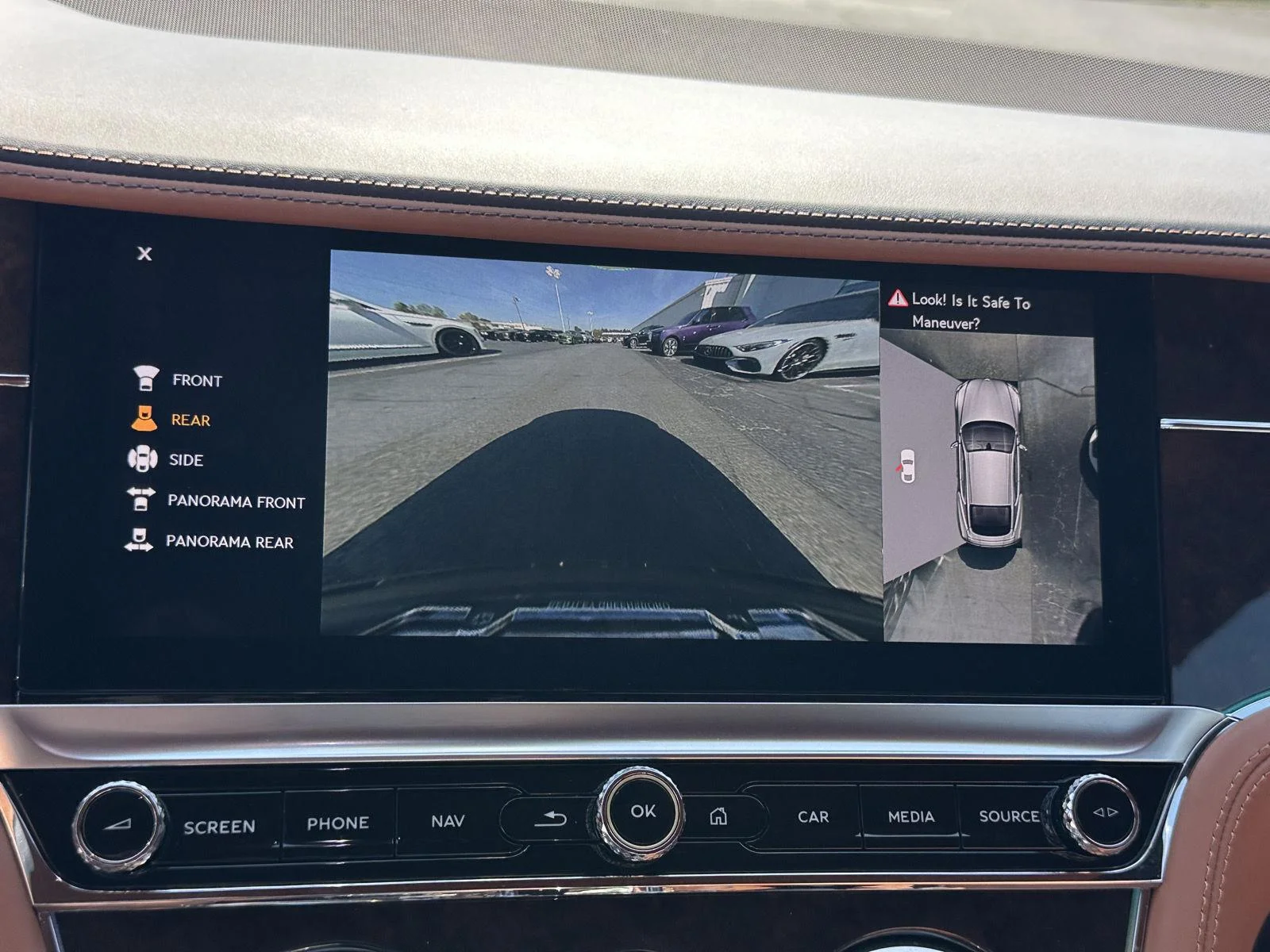 Certified Used 2020 Dark Sapphire BENTLEY  image 30