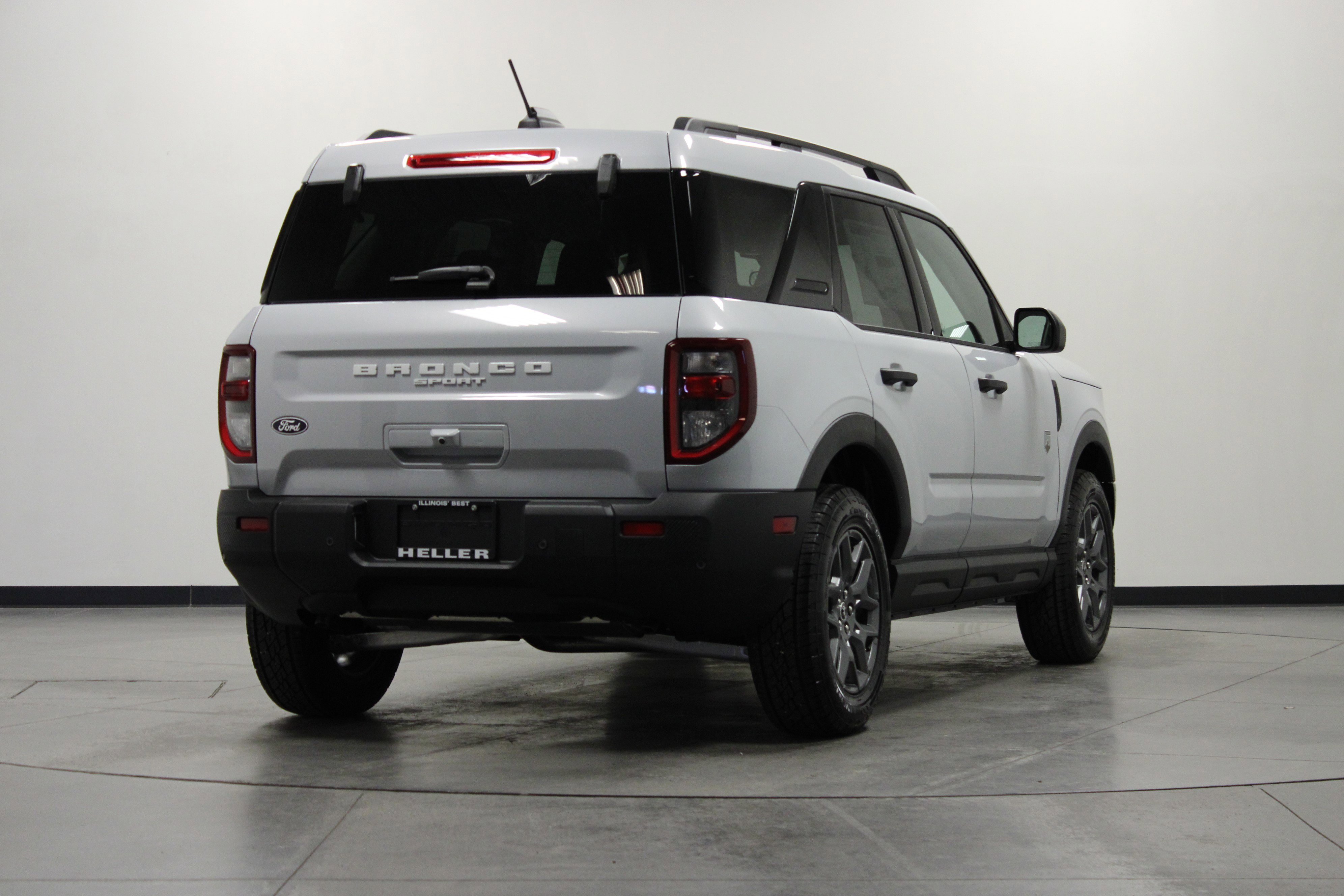 New 2026 Space White Metallic Ford Big Bend image 4