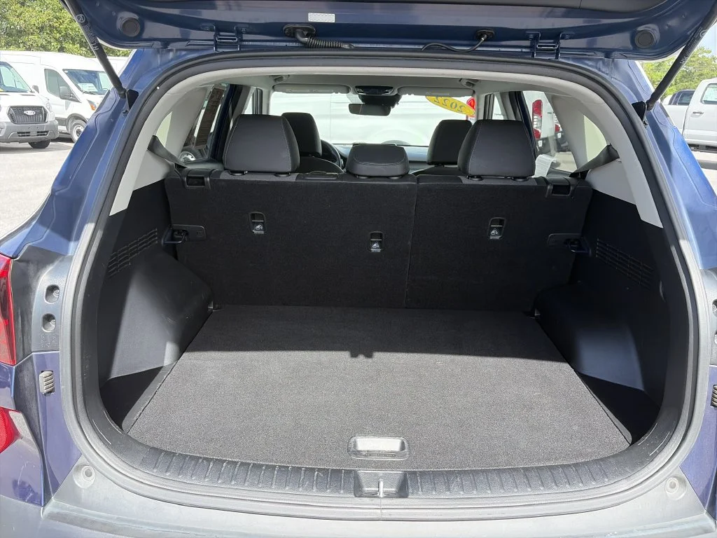 Used 2022 Blue Kia S image 16