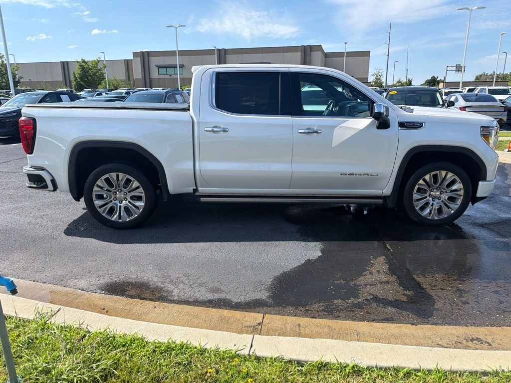 Used 2021 White GMC Denali image 8