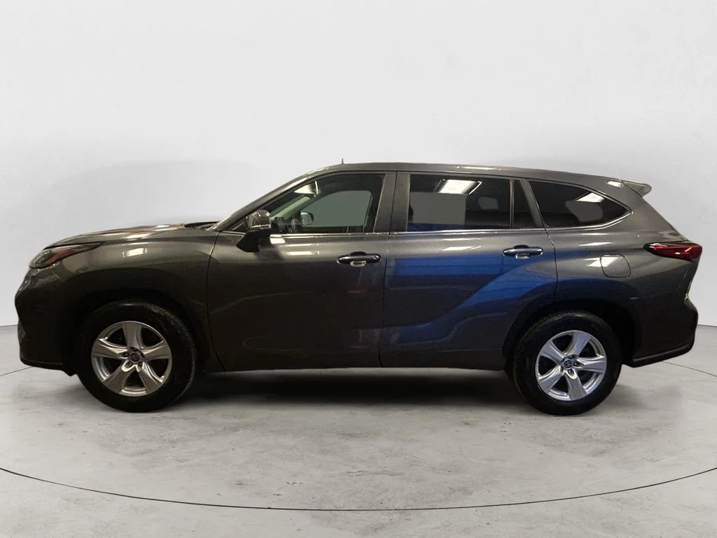 Used 2023 Magnetic Gray Toyota L image 2