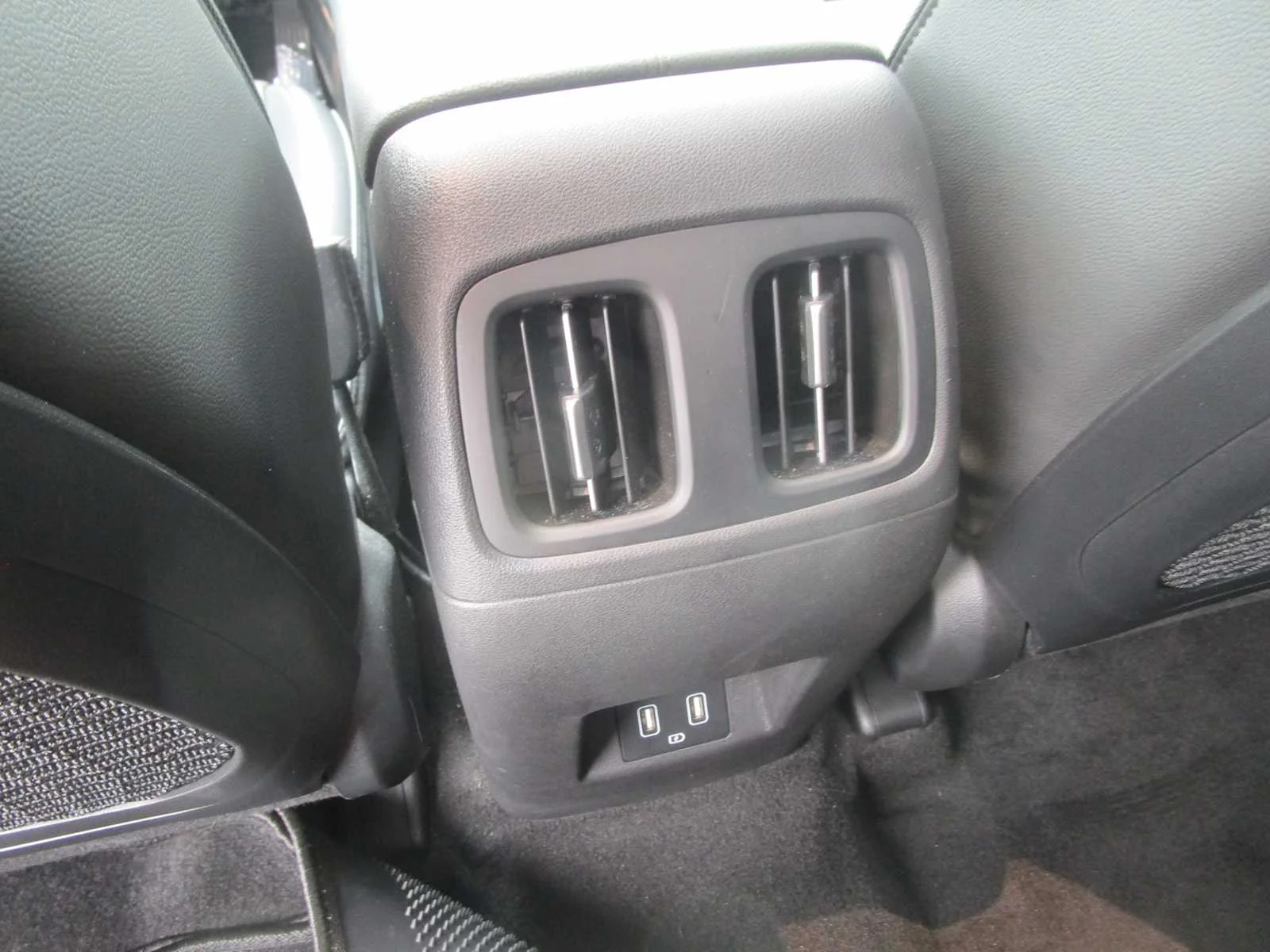 Used 2024 Hampton Gray Hyundai Limited image 11