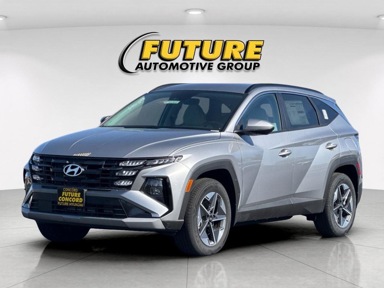 New 2025 Silver Hyundai SEL image 7