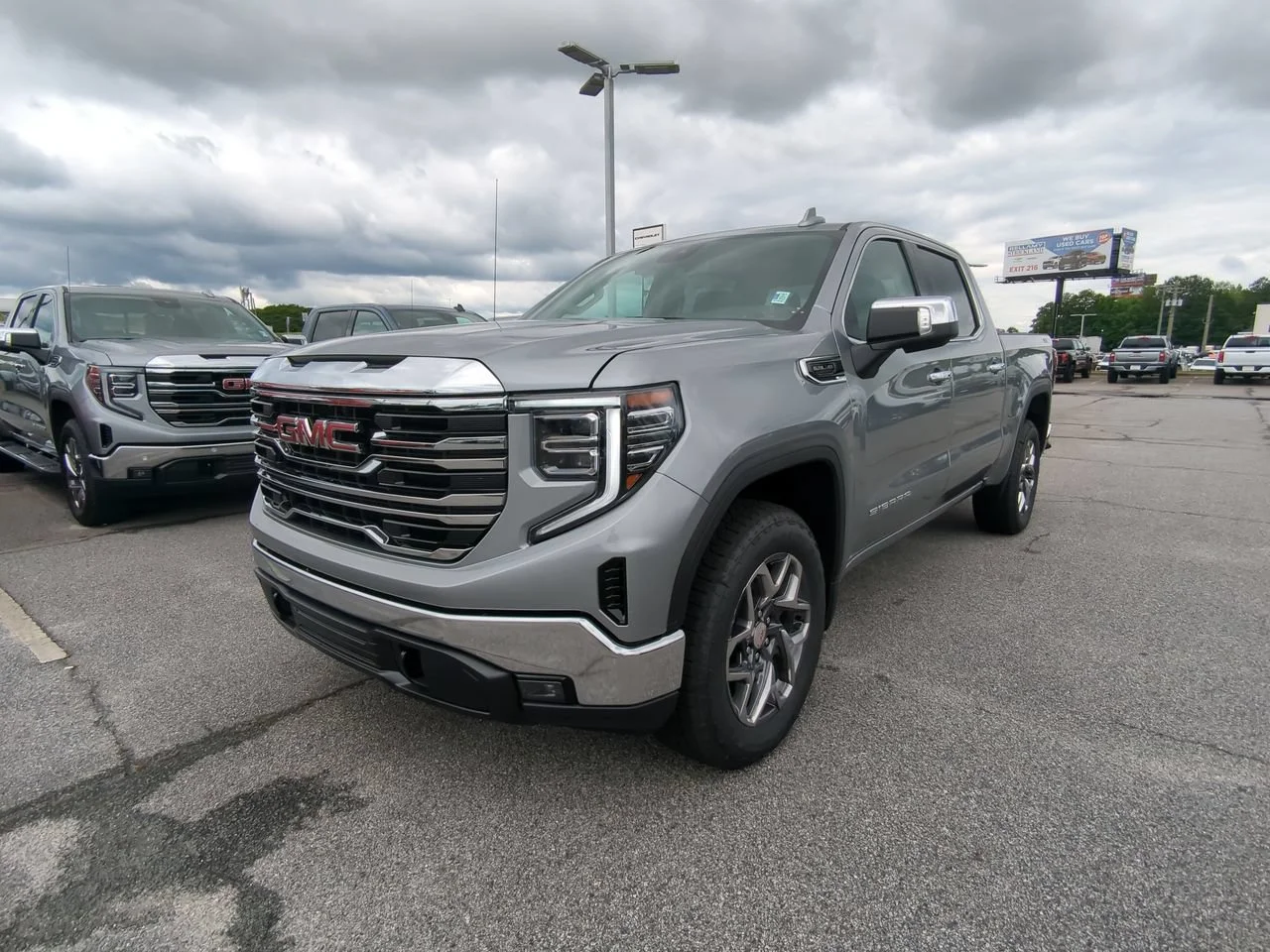 New 2026 Sterling Metallic GMC SLT image 5