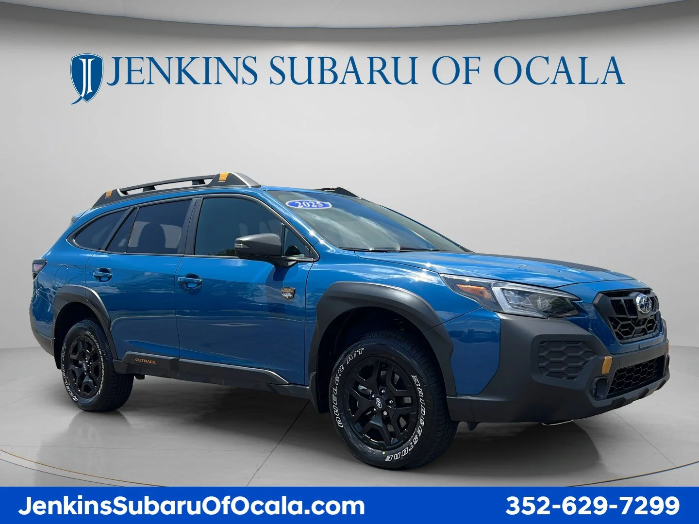 Used 2025 Geyser Blue Subaru Wilderness image 1