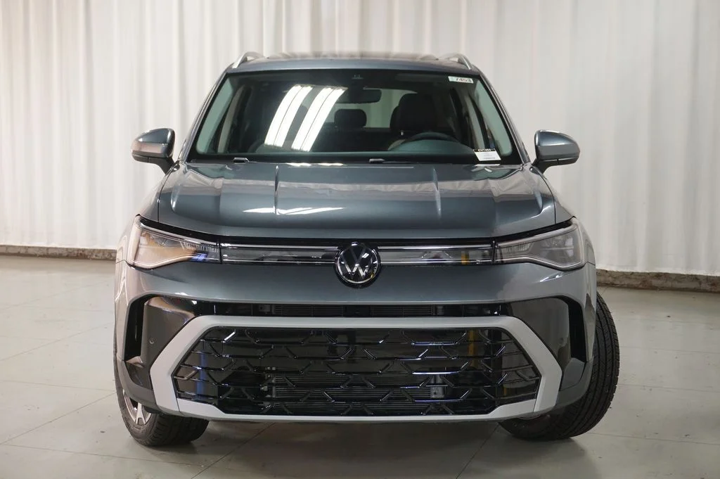 New 2026 Platinum Gray Volkswagen 1.5T SEL image 5