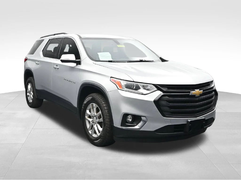 Used 2019 Silver Chevrolet 3LT image 7