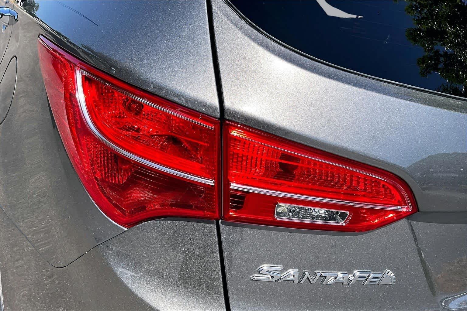 Used 2015 Mineral Gray Hyundai  image 29