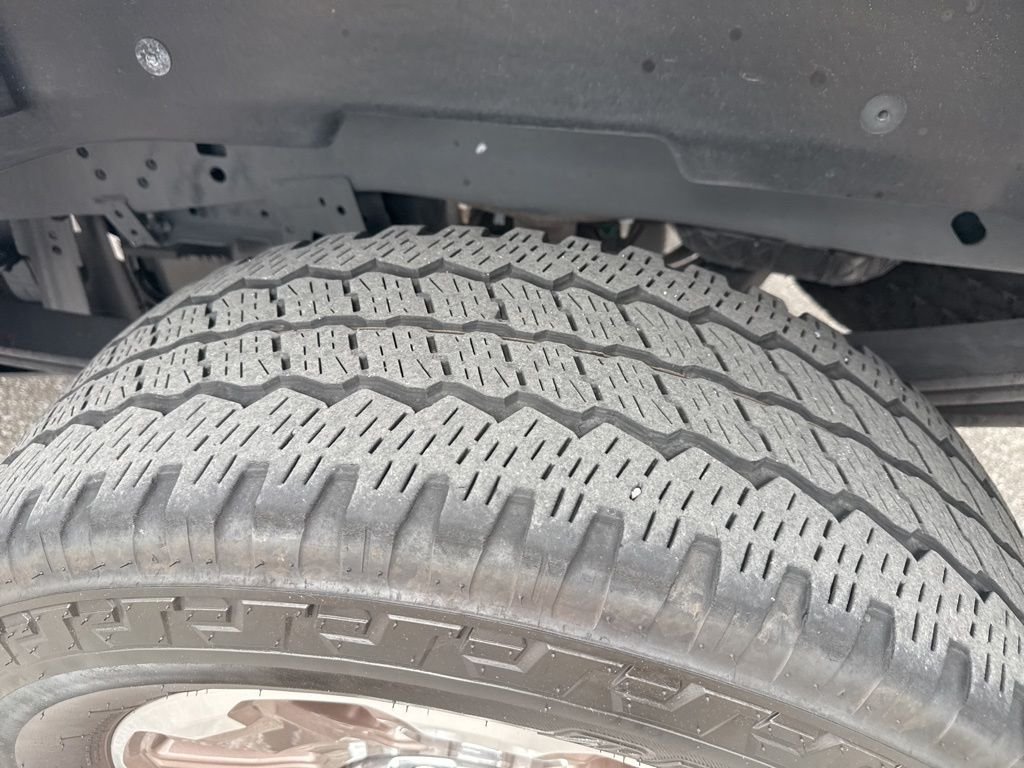 Used 2025  Ford King Ranch image 11