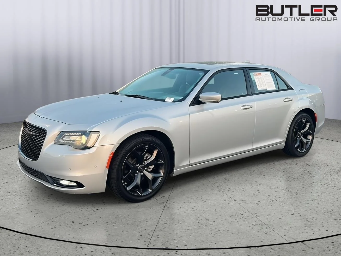 2023 Chrysler 300 S's photo