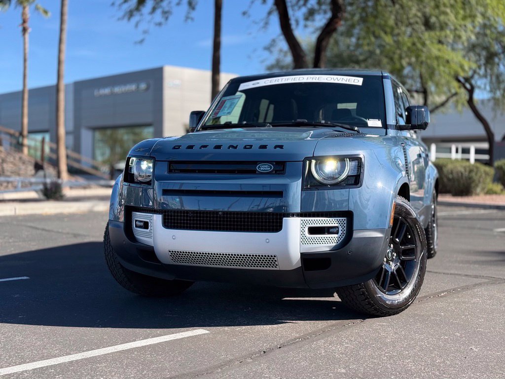 Used 2023 Tasman Blue Metallic Land Rover S image 1