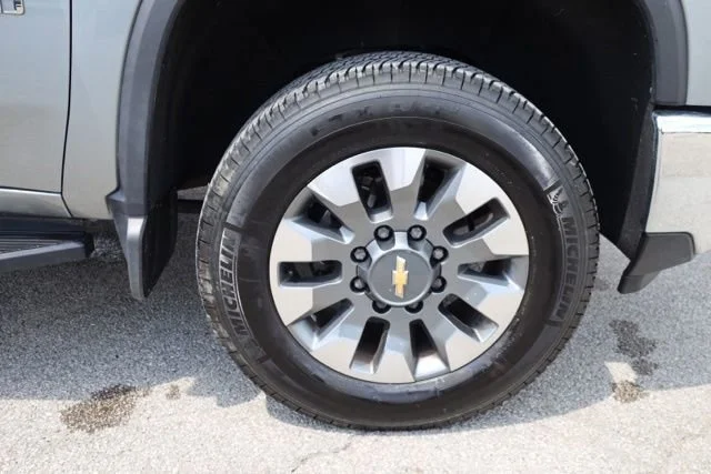 Used 2024 Sterling Gray Metallic Chevrolet LT image 15