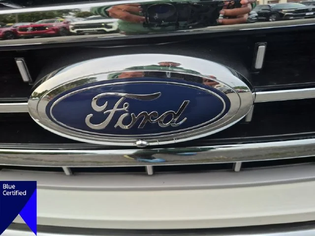 Used 2021 White Ford Lariat image 37