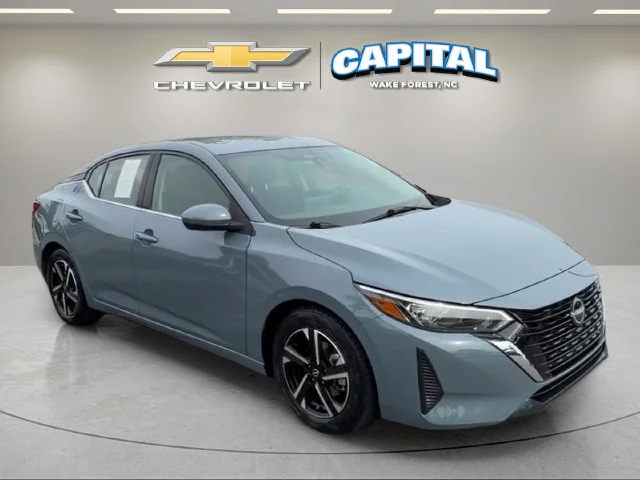 Used 2025  Nissan SV image 8