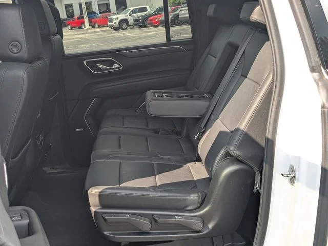 Used 2024 Summit White Chevrolet LT image 25