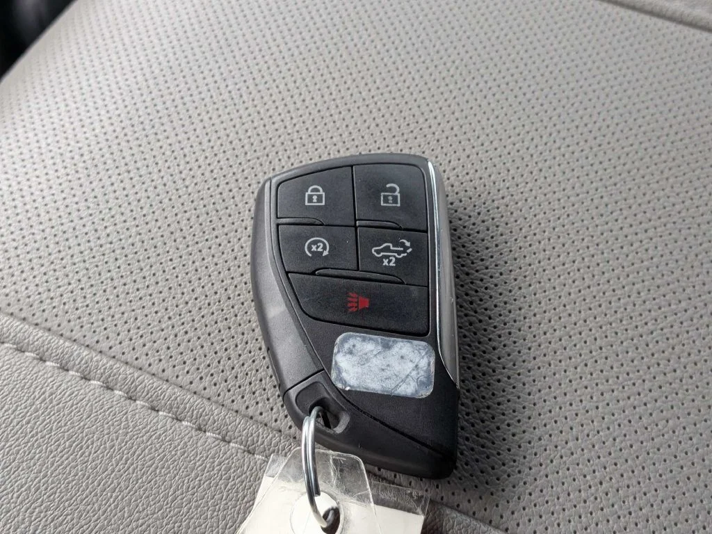 Certified Used 2024 Titanium GMC SLT image 29
