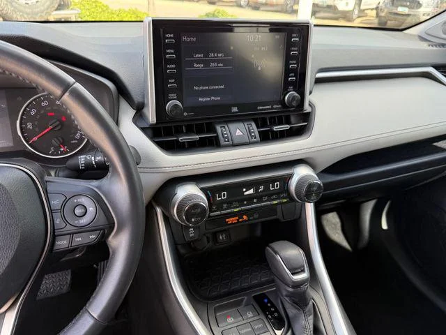 Certified Used 2019 LUNAR ROCK Toyota XLE Premium image 22