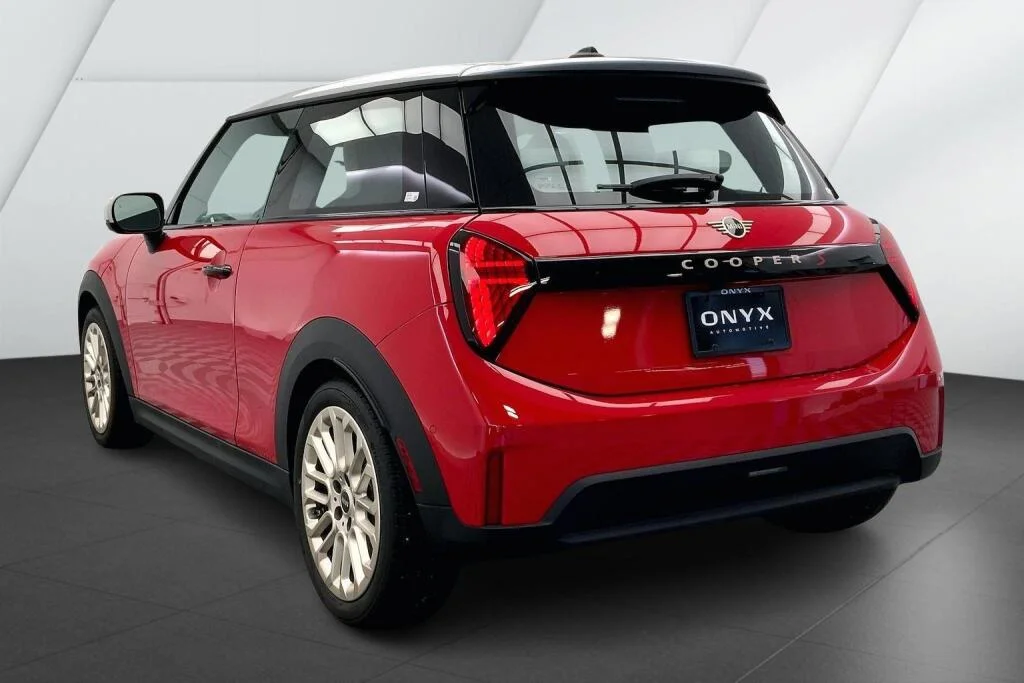2025 MINI Hardtop 2 Door S - Photo 4