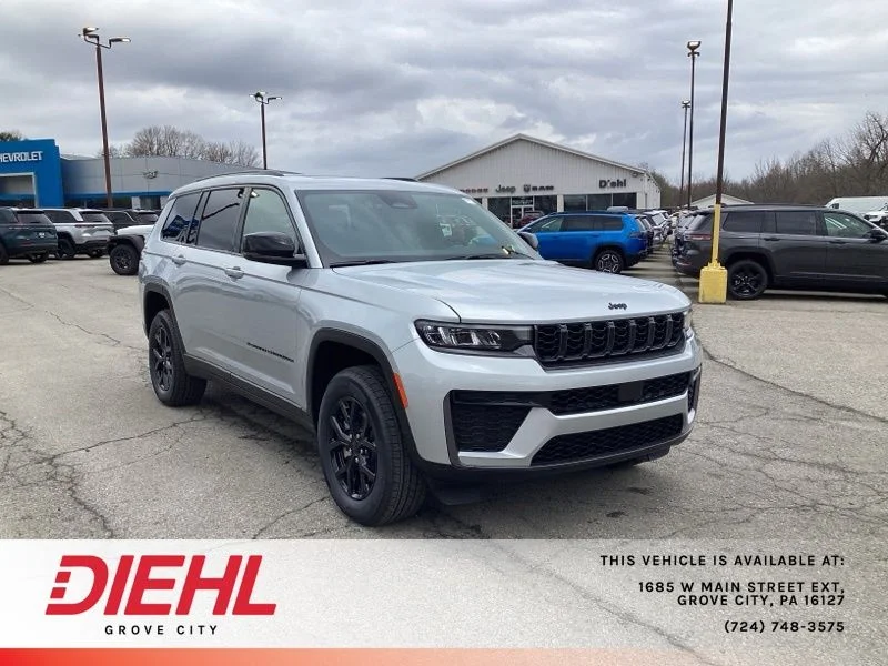 New 2026 Silver Zynith Exterior Paint Jeep Altitude image 1