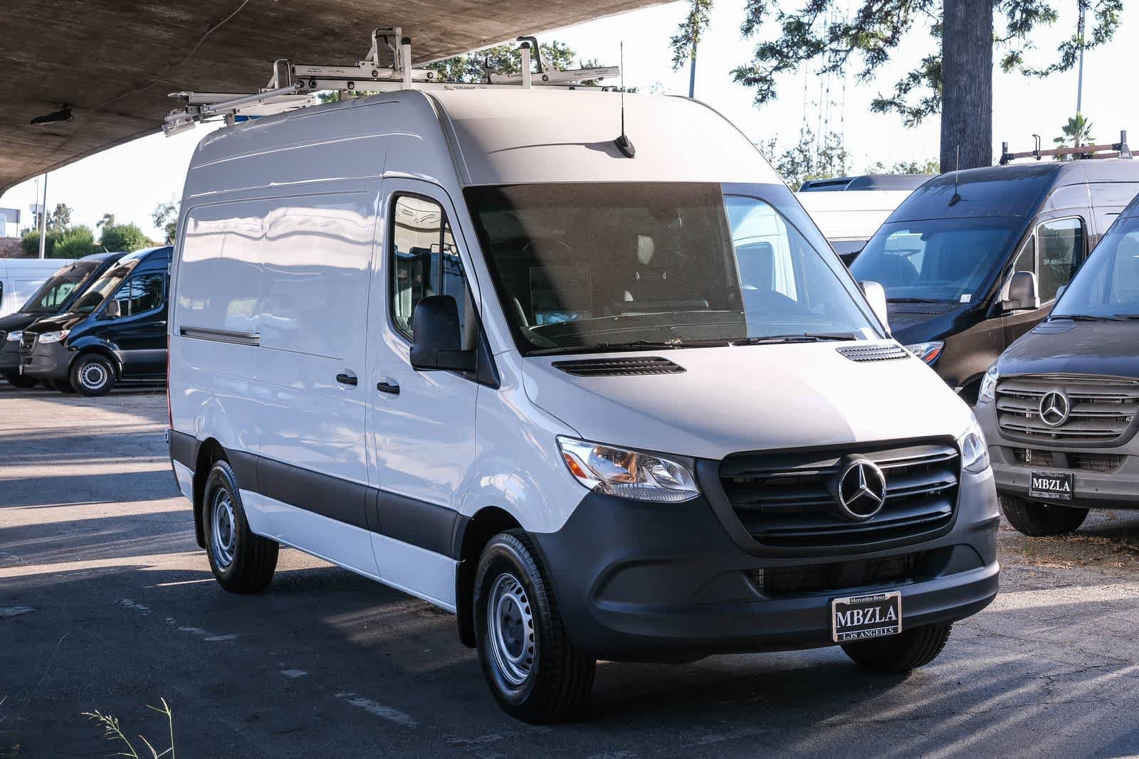 Used 2023 Arctic White Mercedes-Benz Cargo 144 WB image 3