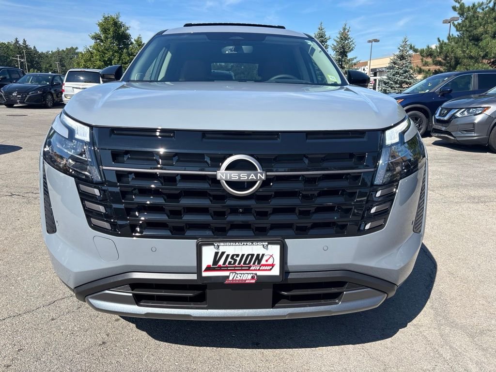 New 2026 Gray Nissan Platinum image 2