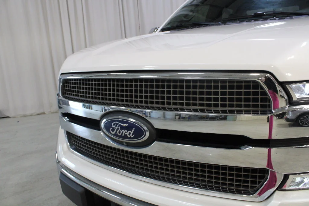 Used 2018 White Ford King Ranch image 33
