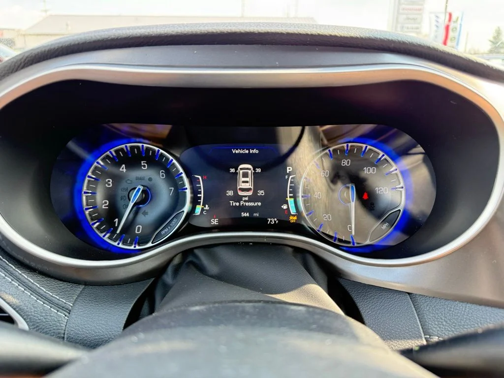 2025 Chrysler Pacifica Select - Photo 25