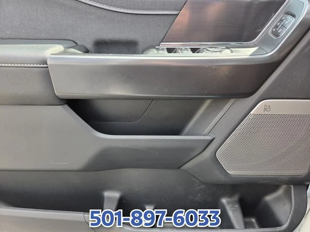 Used 2025 White Ford Lariat image 30