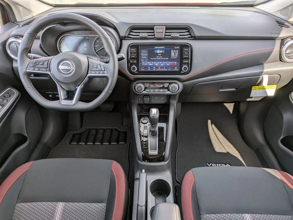 2025 Nissan Versa Sedan SR - Photo 14