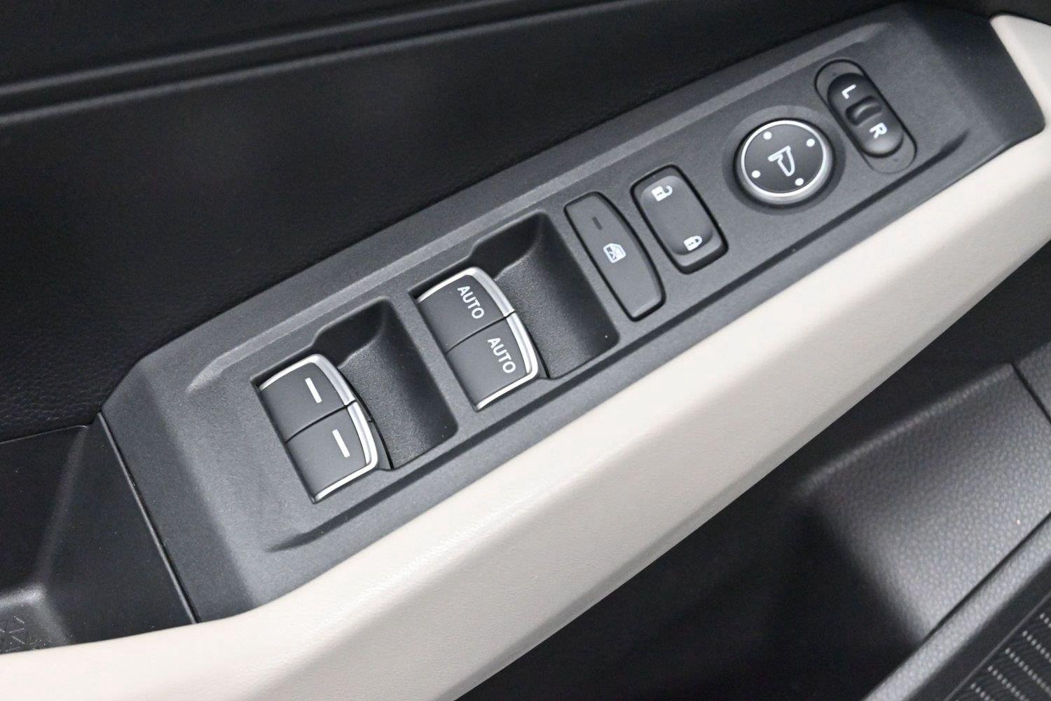 Used 2024 Meteorite Gray Metallic Honda LX image 11