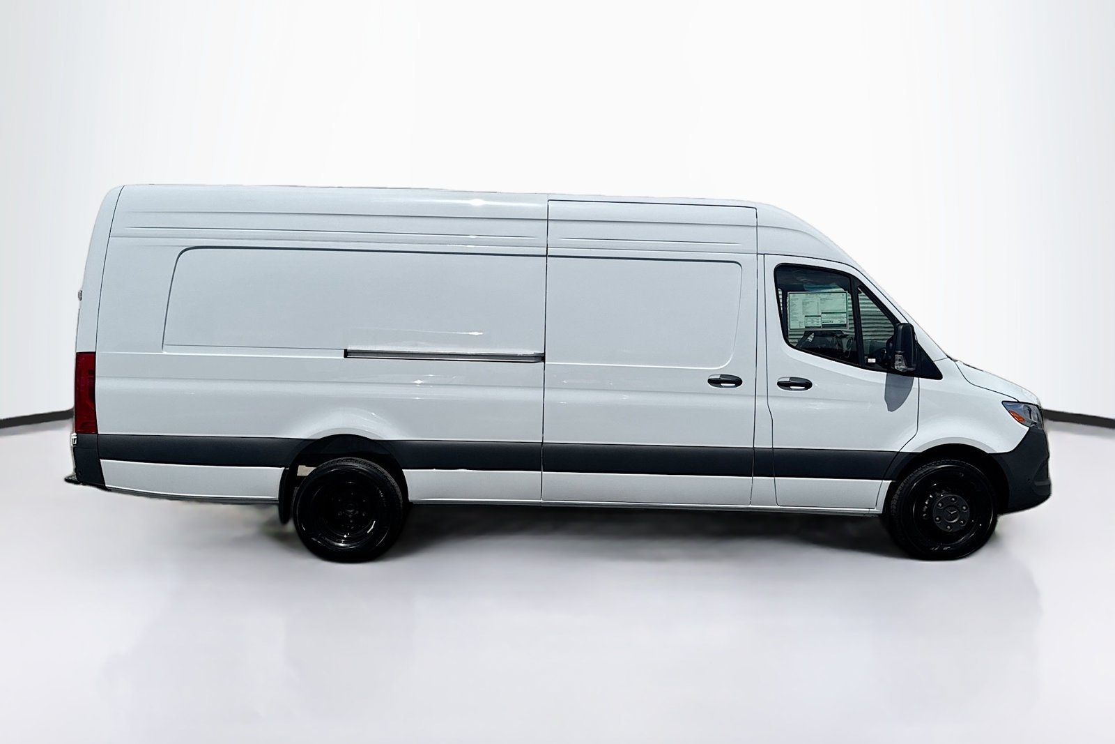 New 2026 Arctic White Mercedes-Benz  image 4