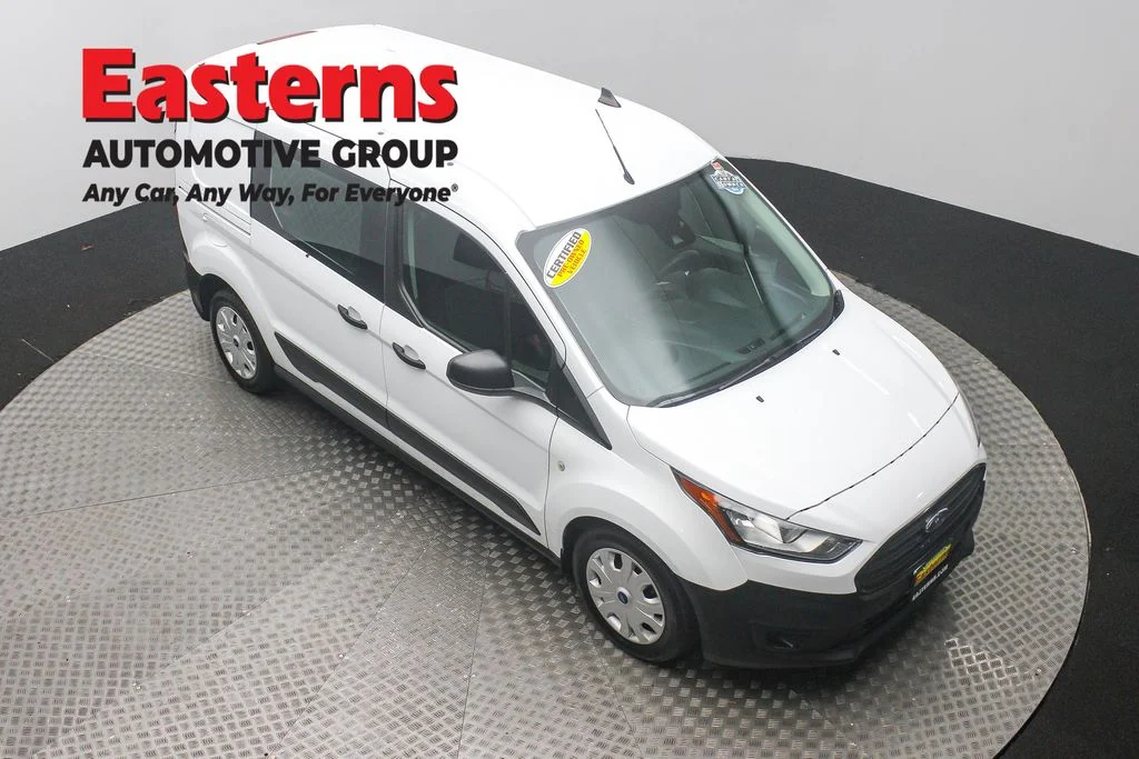 Used 2021 White Ford XL image 3