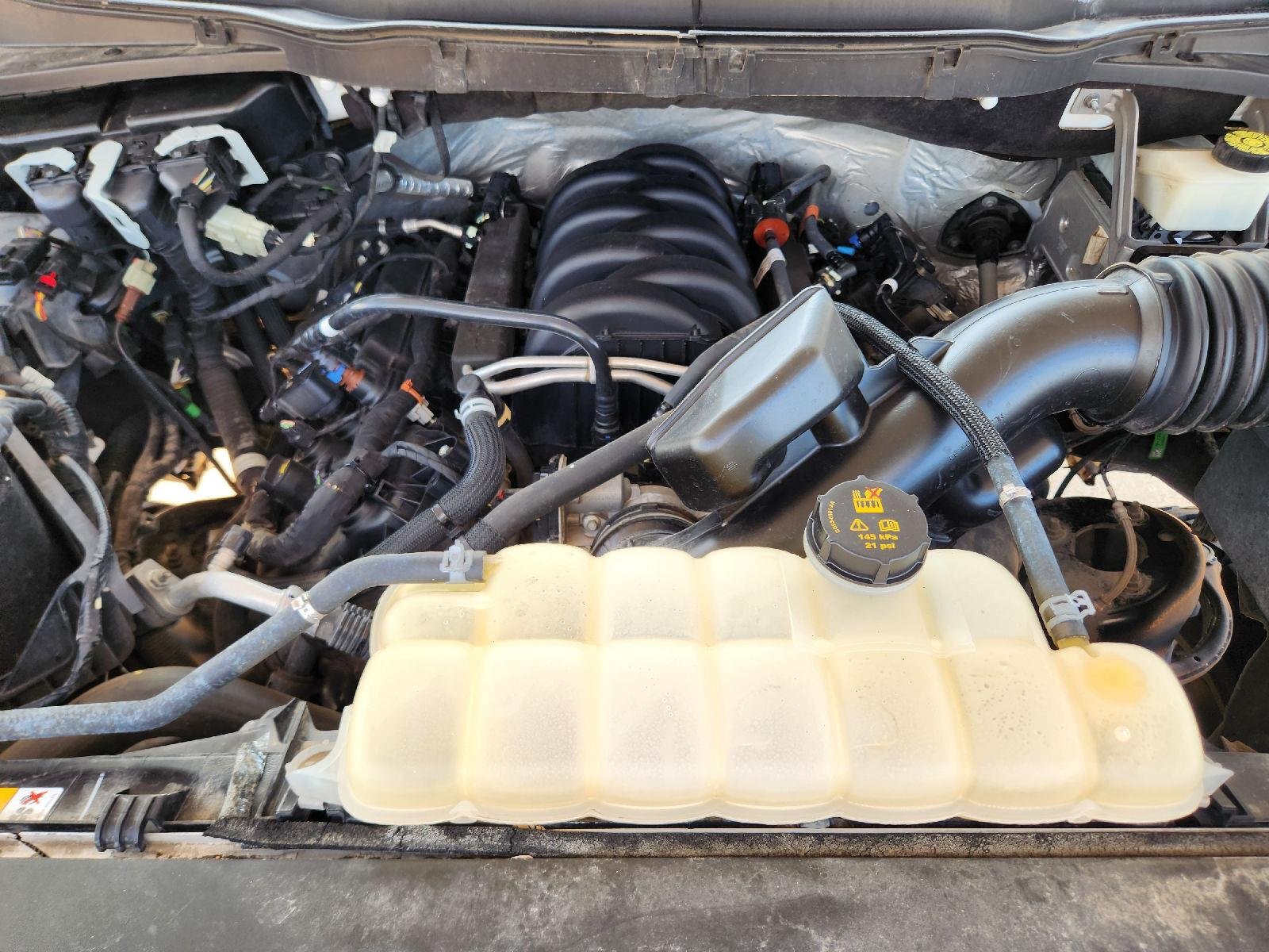 Used 2022 Oxford White Ford XL image 30