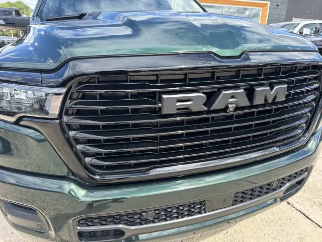 New 2027 Serrano-Green Metallic Exterior Paint RAM Laramie image 4