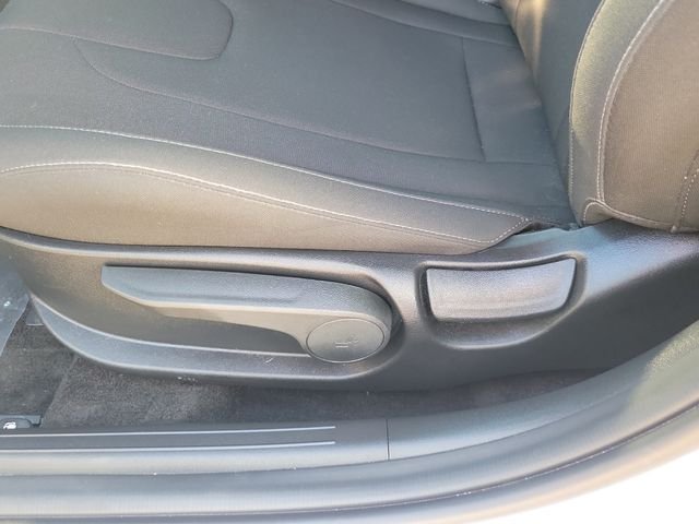 Certified Used 2025 White Hyundai SEL Sport image 20