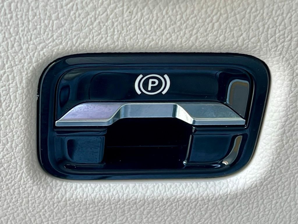 2024 Mercedes-Benz C-Class Sedan C 300 - Photo 22