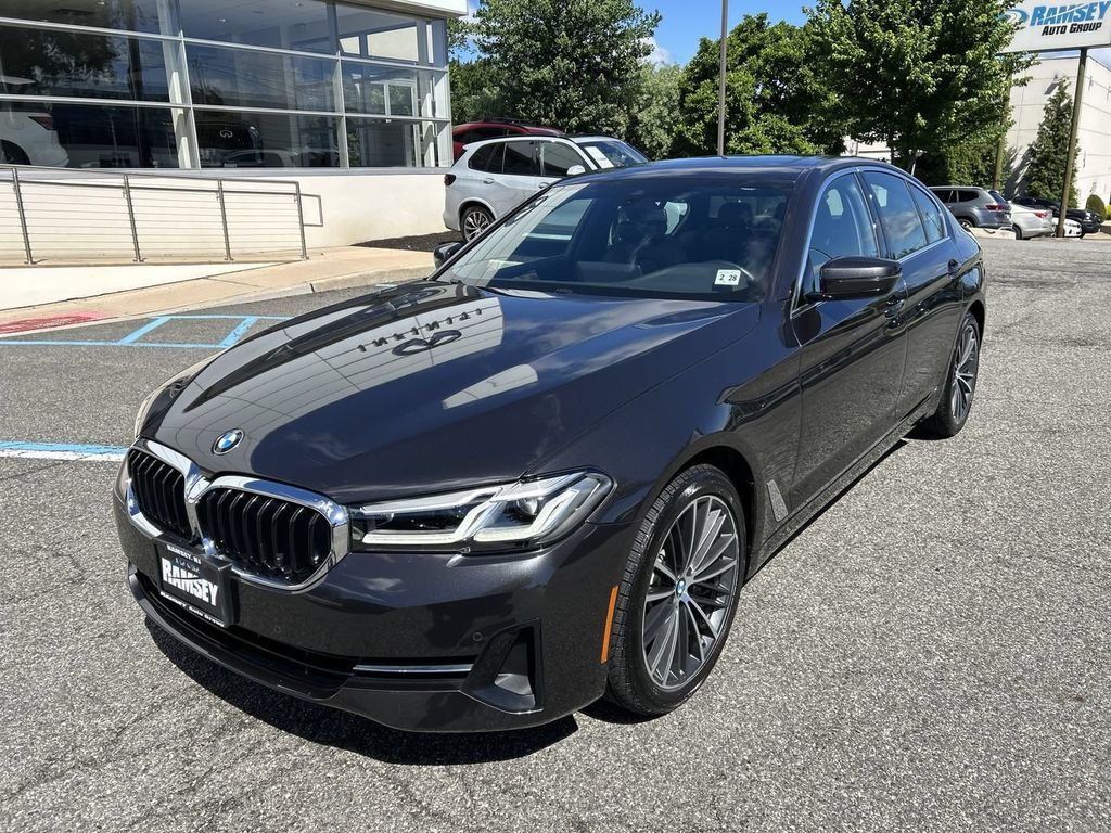 Used 2023 Dark Graphite BMW 540i xDrive image 4