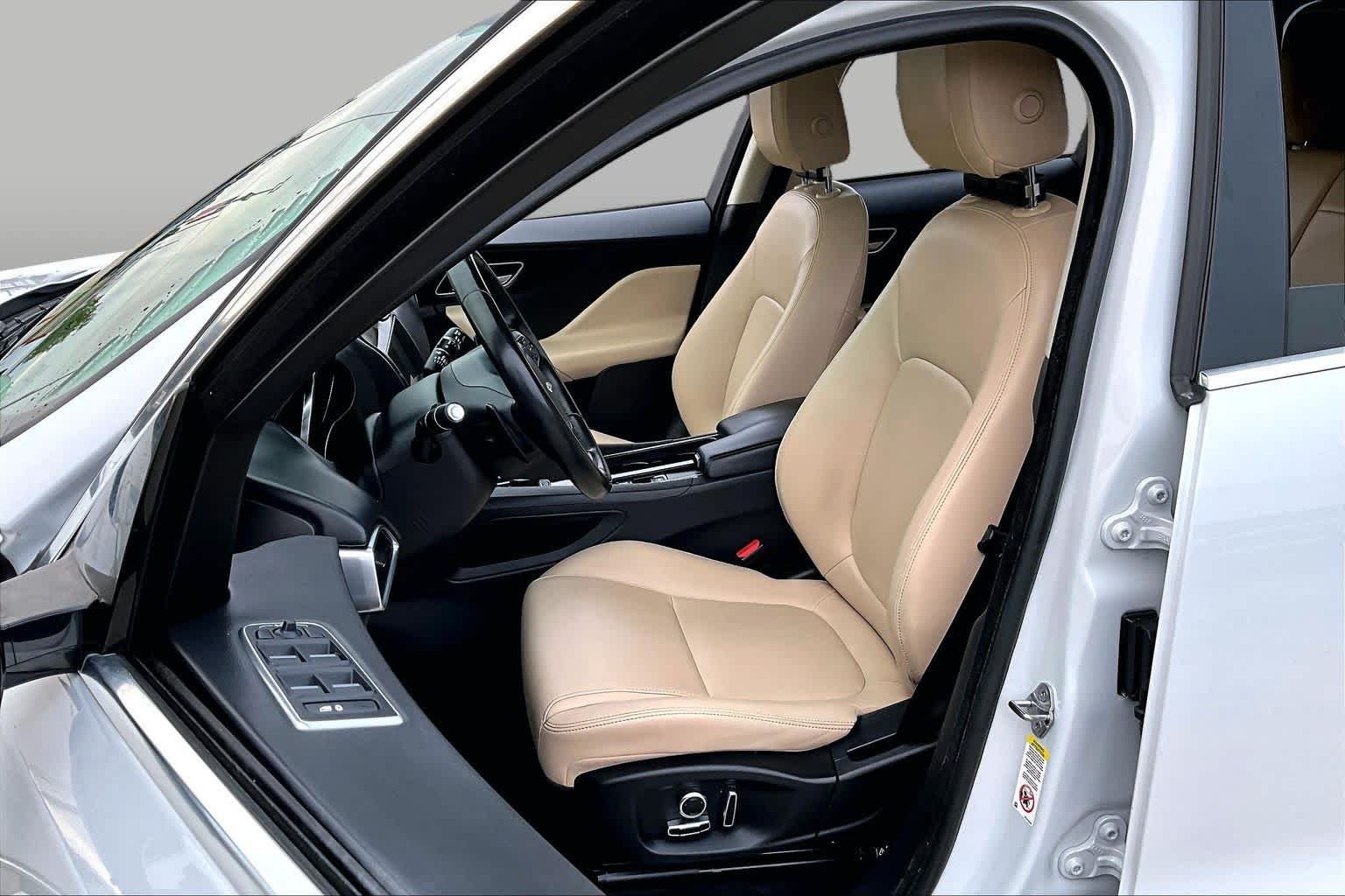 Used 2020 Yulong White Metallic Jaguar 25t Premium image 8