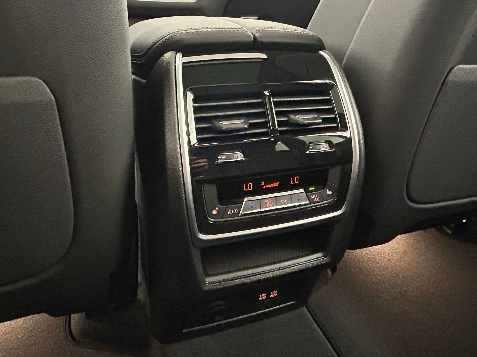 2026 BMW X5 40i - Photo 35