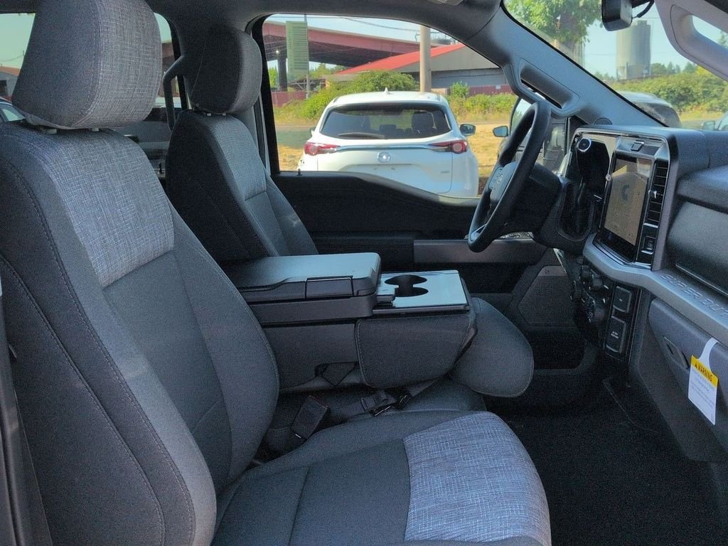 New 2026 Oxford White Ford F-250® XLT image 66