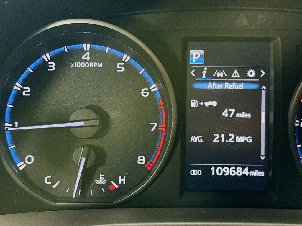 Used 2017 Gray Toyota LE image 14