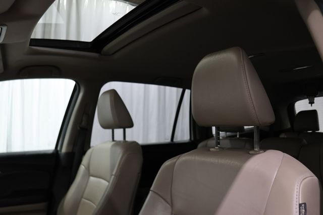 Certified Used 2018 White Honda EX-L image 26